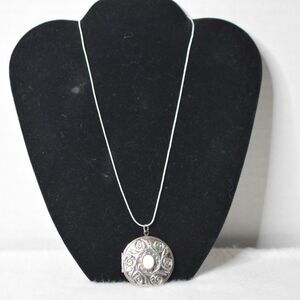 Art Deco Round Silver Tone Etched Locket White Center Stone Snake Chain Necklace